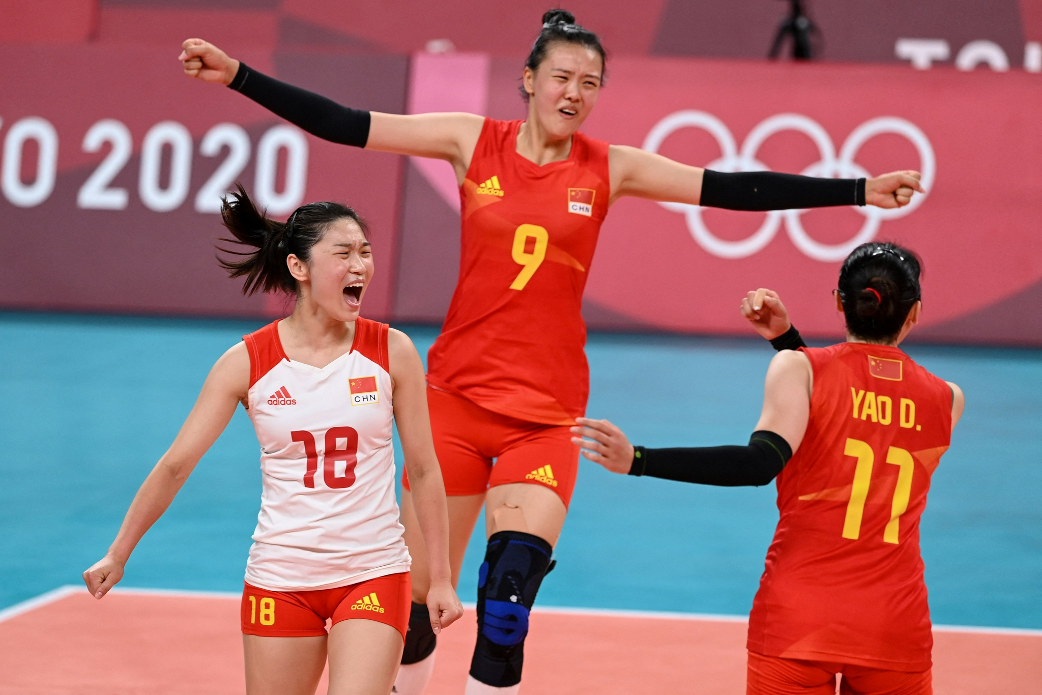 中国女排3-0意大利,下一场送别郎导