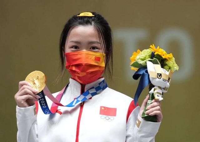 河南水灾捐3600万,还给奥运冠军杨倩送套房,又一服装企业出圈?