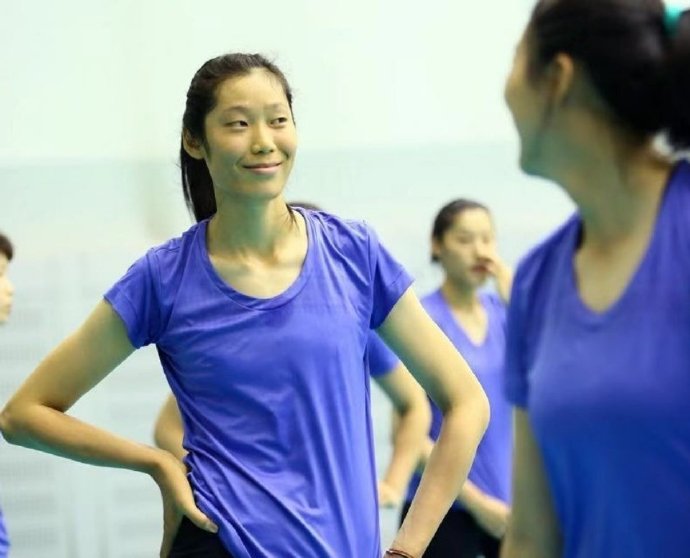 一个朱婷已经让我们在女排身上开心了8年,珍惜吧
