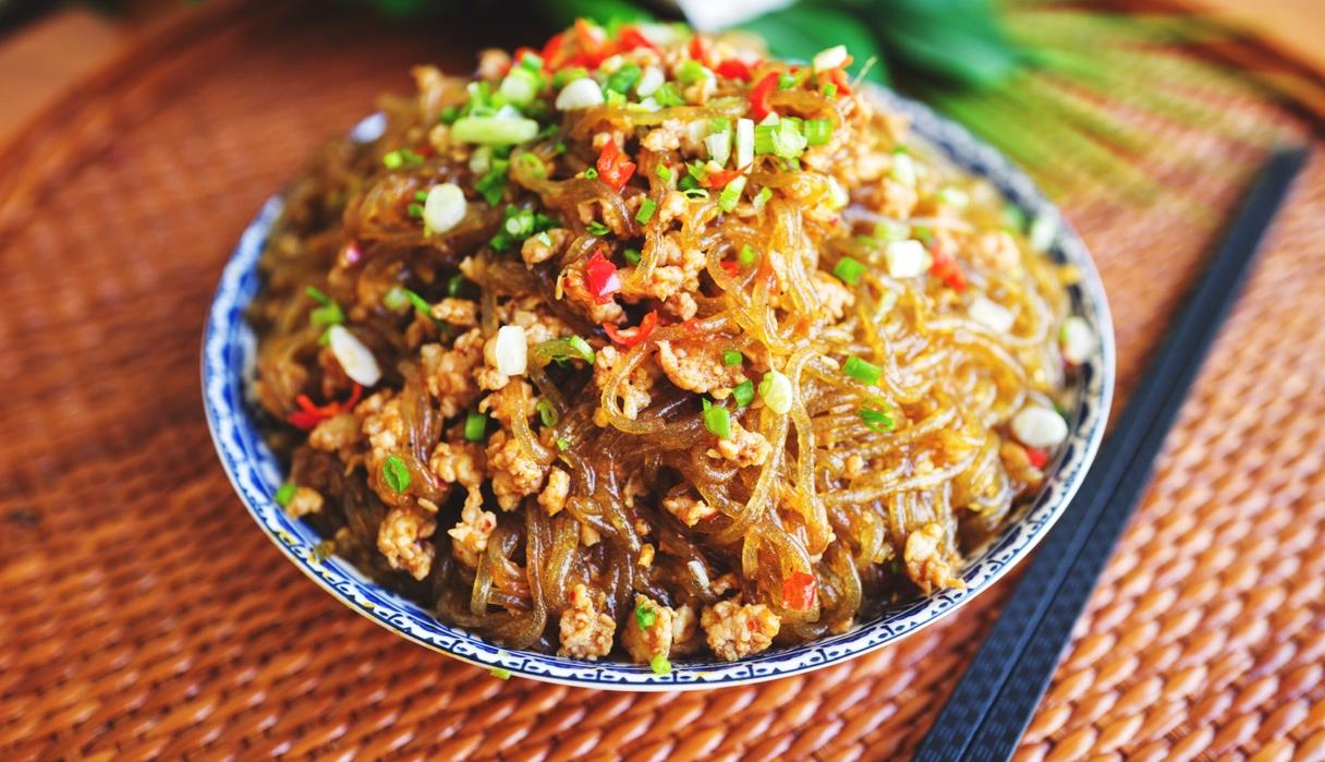 在家就能做的趣味菜品蚂蚁上树大家真的不了解一下吗