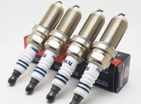 一般有有原厂火花塞几万公里更换