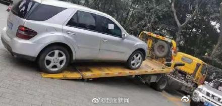 豪车停酒店四年车主称酒喝多了忘了 停车费高达5万元