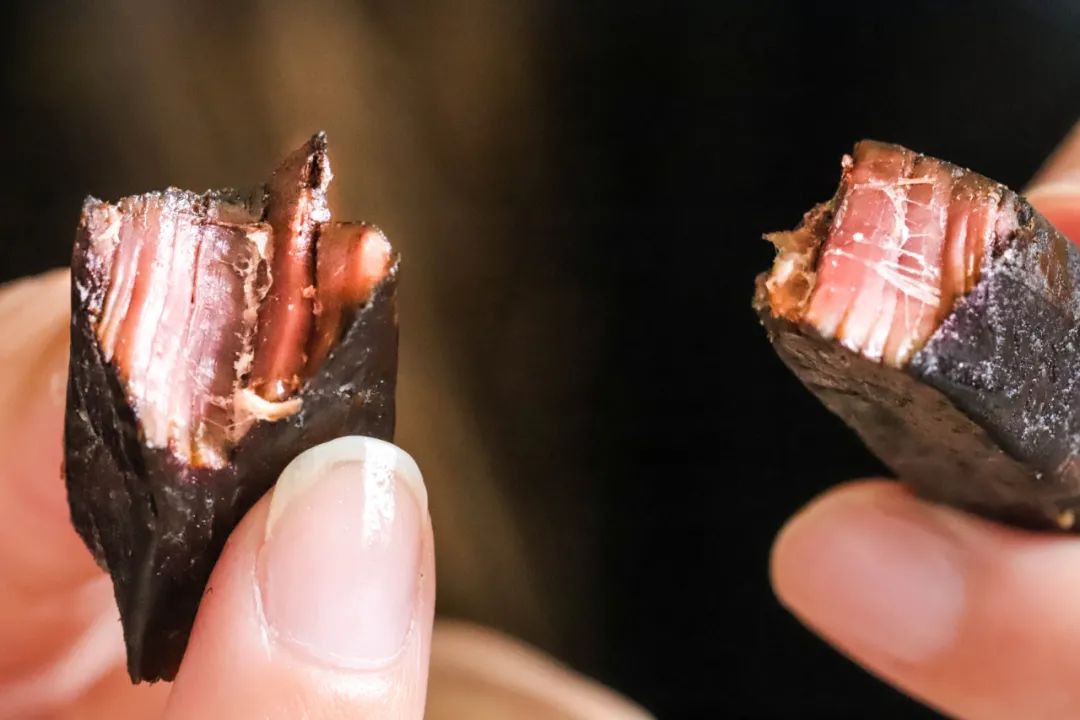 吃惊,没有一头牛能活着离开内蒙古休闲区蓝鸢梦想 - Www.slyday.coM 吃惊,没有一头牛能活着离开内蒙古休闲区蓝鸢梦想 - Www.slyday.coM