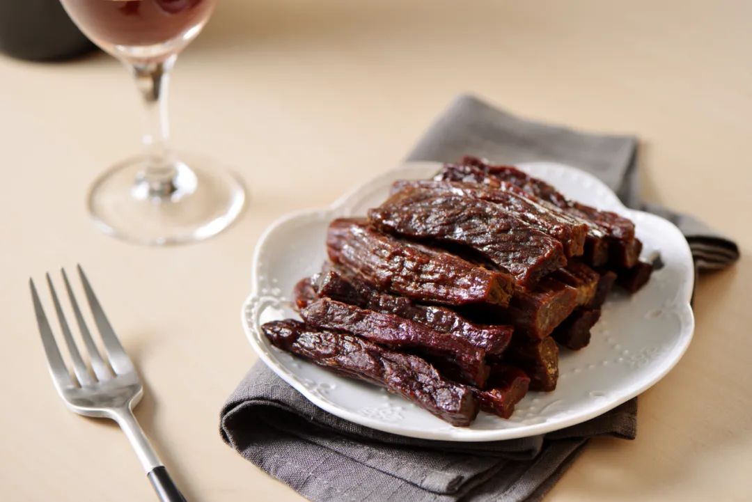 吃惊,没有一头牛能活着离开内蒙古休闲区蓝鸢梦想 - Www.slyday.coM 吃惊,没有一头牛能活着离开内蒙古休闲区蓝鸢梦想 - Www.slyday.coM