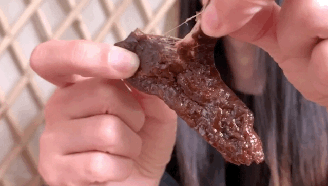 吃惊,没有一头牛能活着离开内蒙古休闲区蓝鸢梦想 - Www.slyday.coM 吃惊,没有一头牛能活着离开内蒙古休闲区蓝鸢梦想 - Www.slyday.coM