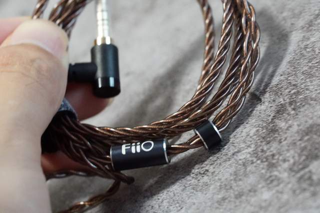 比手机惊艳的耳机 2.5D钢化玻璃与铝镁合金机身 飞傲FD3究竟怎样休闲区蓝鸢梦想 - Www.slyday.coM 比手机惊艳的耳机 2.5D钢化玻璃与铝镁合金机身 飞傲FD3究竟怎样休闲区蓝鸢梦想 - Www.slyday.coM