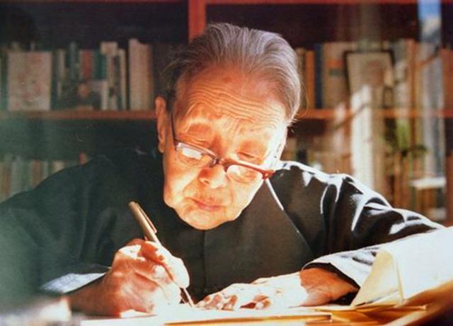 冰心奶奶半生温柔如春水一片冰心似春风