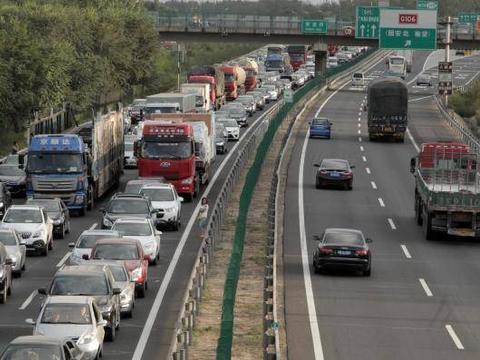 为何很多人放弃SUV，而买MPV？车主：跑趟长途高速你就懂了