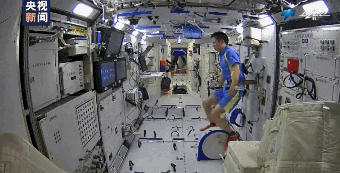 3名航天员在太空整整7周了,“出差”之余不耽误看奥运休闲区蓝鸢梦想 - Www.slyday.coM 3名航天员在太空整整7周了,“出差”之余不耽误看奥运休闲区蓝鸢梦想 - Www.slyday.coM