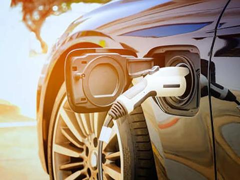 标准普尔：中国汽车行业将日益电动化