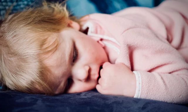 用了无数方法,宝宝为什么还是睡不了整夜觉?休闲区蓝鸢梦想 - Www.slyday.coM 用了无数方法,宝宝为什么还是睡不了整夜觉?休闲区蓝鸢梦想 - Www.slyday.coM