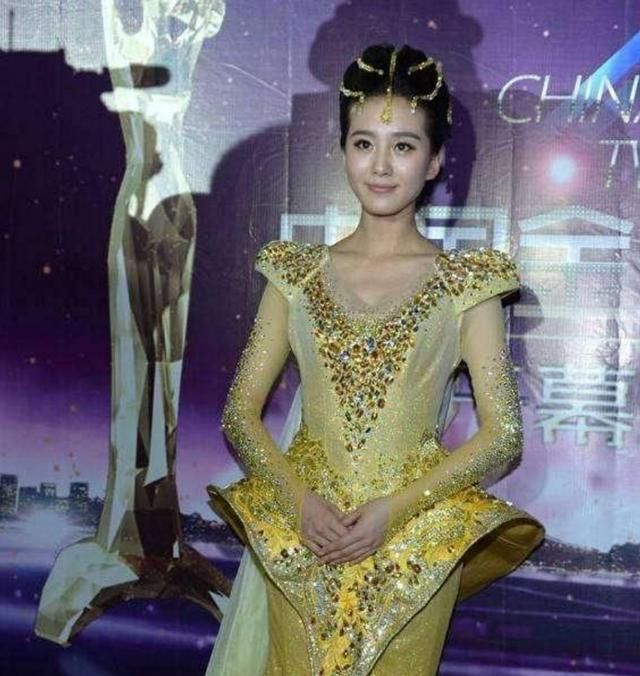 历届金鹰女神,宋茜丰满,热巴精致,看到她:果然仙女不是白叫的