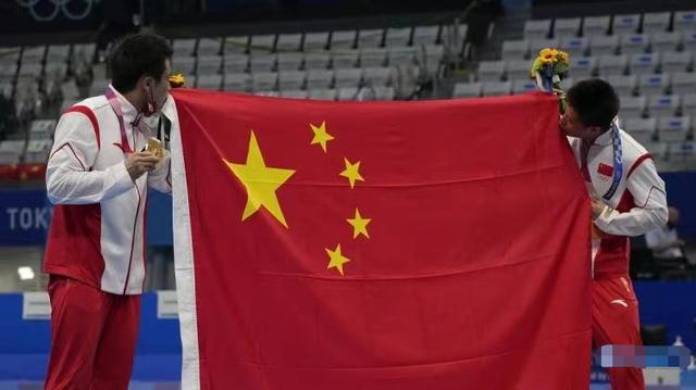 神仙打架!奥运决赛成中国梦之队内战,跳水名将2分之差绝杀队友休闲区蓝鸢梦想 - Www.slyday.coM 神仙打架!奥运决赛成中国梦之队内战,跳水名将2分之差绝杀队友休闲区蓝鸢梦想 - Www.slyday.coM