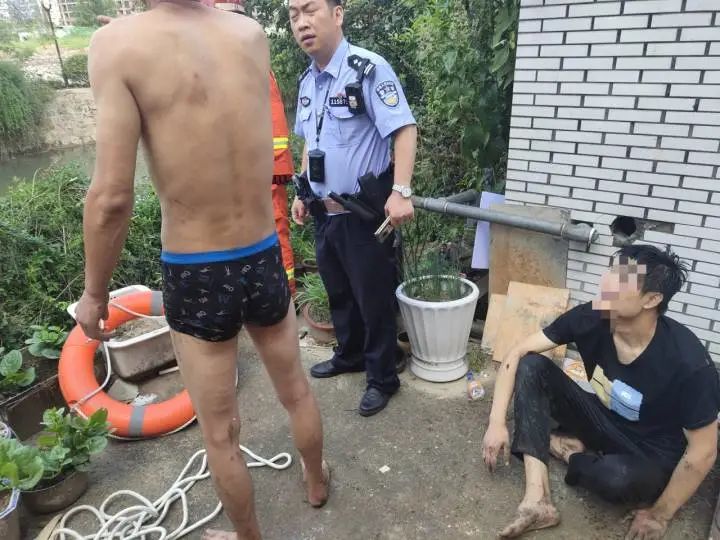 今天杭州一对双胞胎落水,弟弟被救起,哥哥不幸身亡!家属心碎:才20多岁休闲区蓝鸢梦想 - Www.slyday.coM 今天杭州一对双胞胎落水,弟弟被救起,哥哥不幸身亡!家属心碎:才20多岁休闲区蓝鸢梦想 - Www.slyday.coM