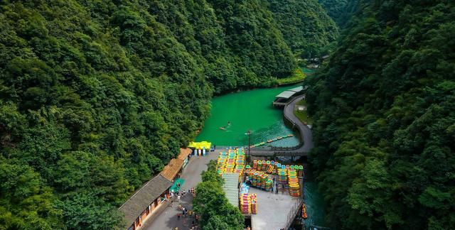 重庆金佛山神龙峡漂流:山与水间沐浴原生态山泉,体验清凉世界