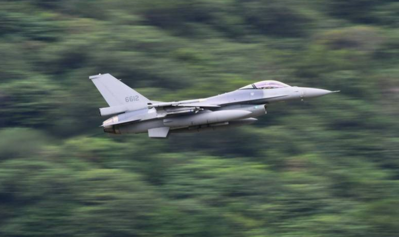 台军4联队F-16战机 图源：台媒