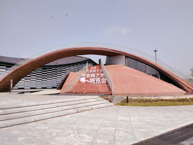 生存与生计的两难选择休闲区蓝鸢梦想 - Www.slyday.coM 生存与生计的两难选择休闲区蓝鸢梦想 - Www.slyday.coM