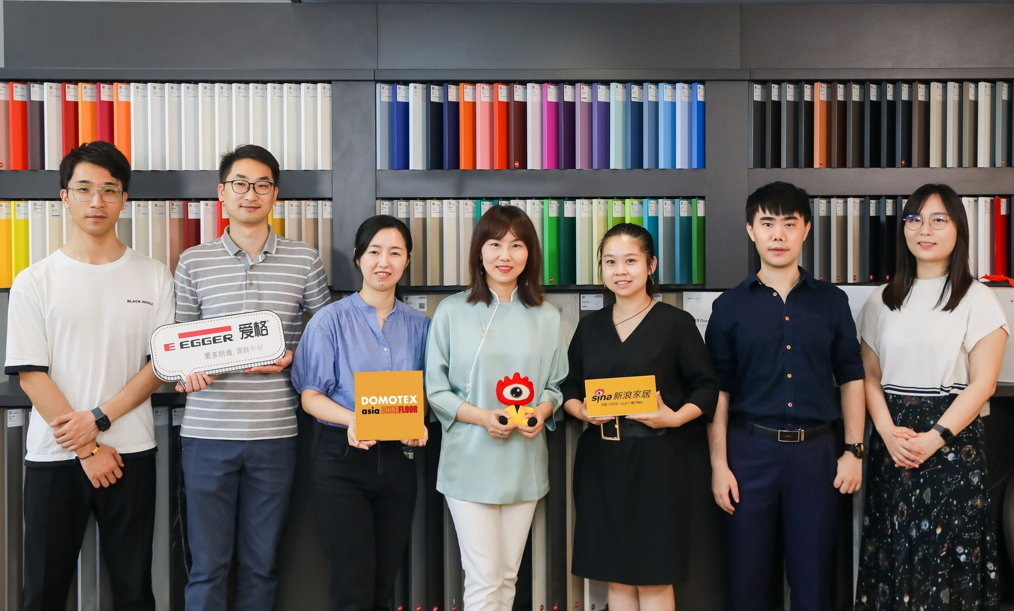 月租150元小屋里的温暖时光:都市边缘的爱情哲学