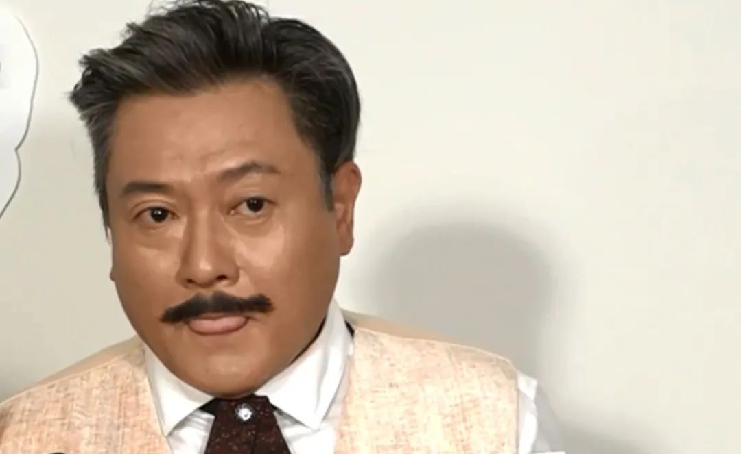 香港过气男神现状:头发全白像老头,面目沧桑,发福严重认不出 香港过气男神现状:头发全白像老头,面目沧桑,发福严重认不出