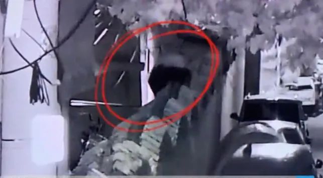 戴着鸭舌帽白手套、口罩遮住脸,男子总在深夜的北京干这事儿?拘了!休闲区蓝鸢梦想 - Www.slyday.coM 戴着鸭舌帽白手套、口罩遮住脸,男子总在深夜的北京干这事儿?拘了!休闲区蓝鸢梦想 - Www.slyday.coM