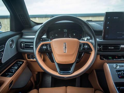 全系3.0T大V6的林肯飞行家上新款 外观没变 配置小幅调整