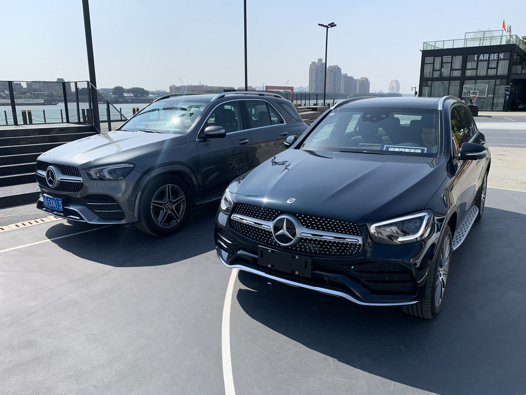 奔驰glc换代,新一代奔驰GLC 奔驰2023款glc亮相时间确认!c级同款头灯尺寸变大,继续搭2.0t