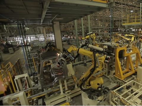 江西五十铃翼放轻卡 VS 庆铃M系列轻卡 硬核实力哪家强