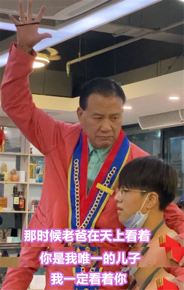 香港老牌男神儿子：万梓良18岁儿子很斯文，吕良伟儿子又胖又矮