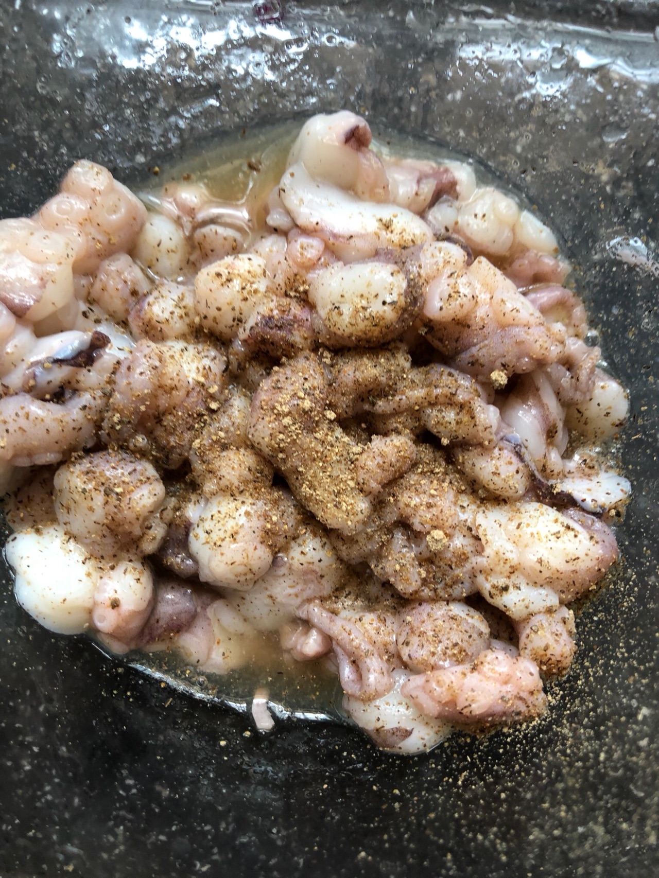 风味独特的章鱼小丸子外酥里嫩在家轻松就能搞定的美味小吃