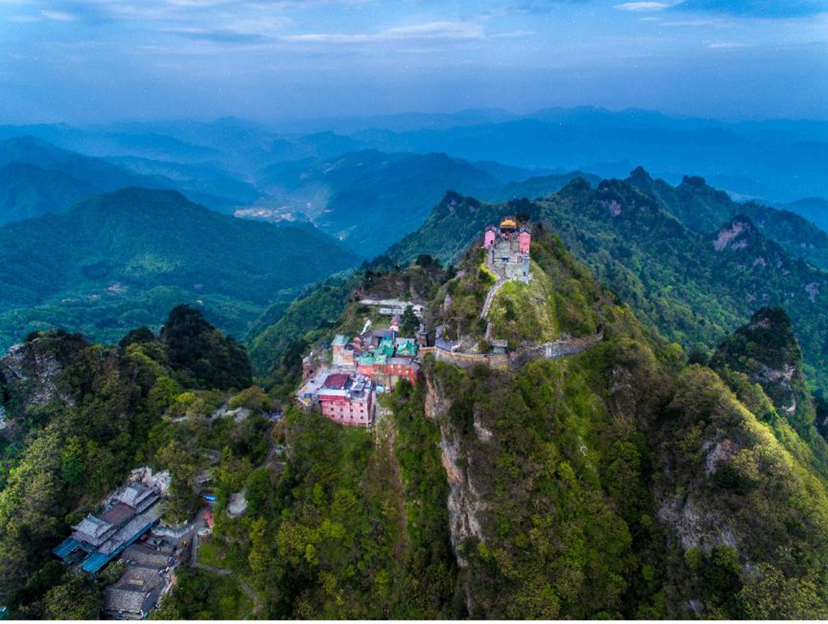 湖北武当山景区8月16日起恢复开放