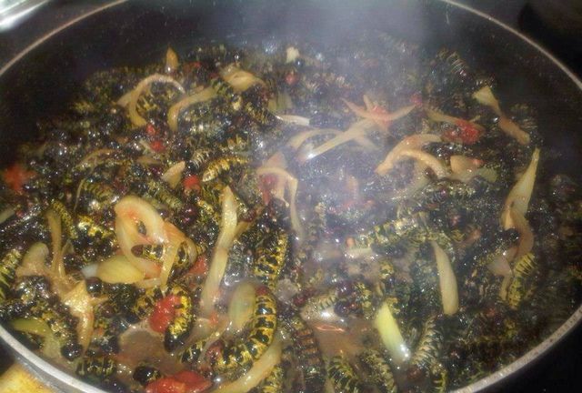 在非洲工作的朋友晒当地菜市场,朋友圈走红,网友:场面太生猛休闲区蓝鸢梦想 - Www.slyday.coM 在非洲工作的朋友晒当地菜市场,朋友圈走红,网友:场面太生猛休闲区蓝鸢梦想 - Www.slyday.coM