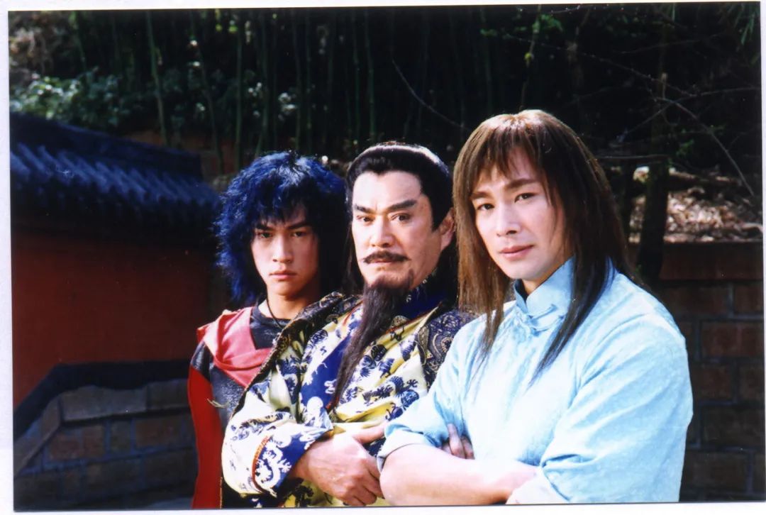 千叶真一(中)在电视剧《风云》中饰演雄霸.