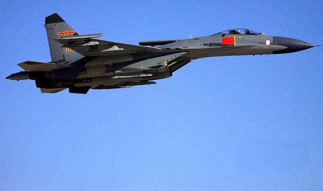 JAS39凭借先进数据链击败歼11A 但<a href=