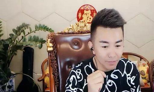 曾经在yy呼风唤雨的网红利哥为何离开成就他的平台