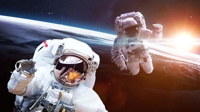 为什么宇航员刚回到地超变态网页传奇面,都要坐在椅子上?听听专家的解释