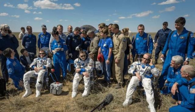 为什么宇航员刚回到地超变态网页传奇面,都要坐在椅子上?听听专家的解释