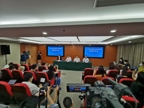 封闭小区居民原则上“只进不出”,浦东全力做好居民生活服务保障休闲区蓝鸢梦想 - Www.slyday.coM 封闭小区居民原则上“只进不出”,浦东全力做好居民生活服务保障休闲区蓝鸢梦想 - Www.slyday.coM