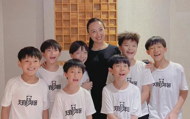 养成系爱豆天府少年团出道,最小年龄七岁,网友:想复刻TFBOYS休闲区蓝鸢梦想 - Www.slyday.coM 养成系爱豆天府少年团出道,最小年龄七岁,网友:想复刻TFBOYS休闲区蓝鸢梦想 - Www.slyday.coM