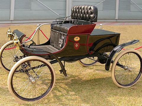 福特引入流水线生产之前，汽车生产是如何增加产量的？