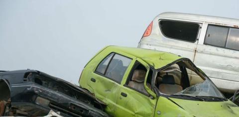 私家车报废年限又更换？车主大怒：车刚买，还让不让开