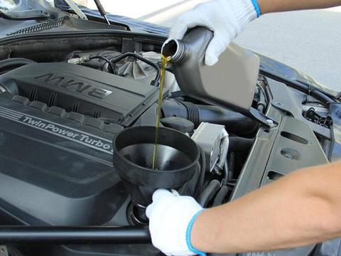 无论你的汽车有多豪！超过8万公里，更换这3个零件是必要的