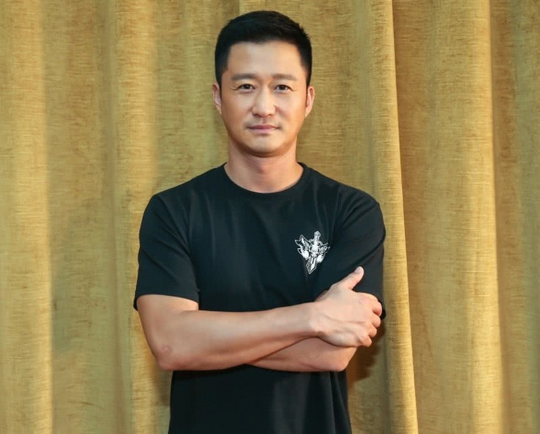赵文卓怕是凉了?甄子丹欺压,吴京反超,成龙:你这辈子红不了
