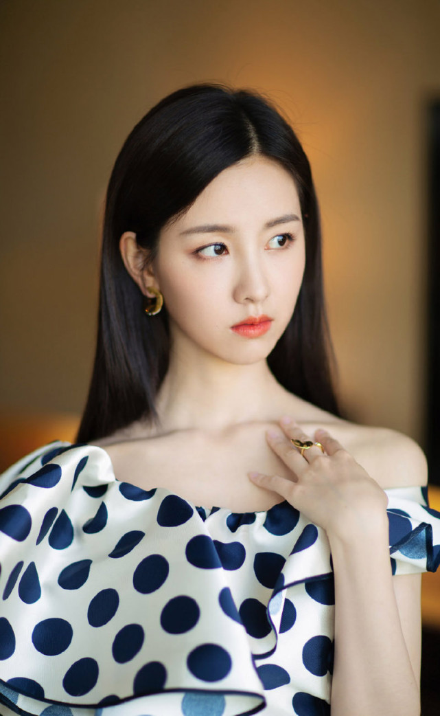 尹正陈都灵恋情曝光,两人被拍,网友:我还停留在他和蒋梦婕时期休闲区蓝鸢梦想 - Www.slyday.coM 尹正陈都灵恋情曝光,两人被拍,网友:我还停留在他和蒋梦婕时期休闲区蓝鸢梦想 - Www.slyday.coM