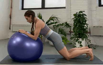 8个瑜伽球动作深度灵活脊柱一定要多练