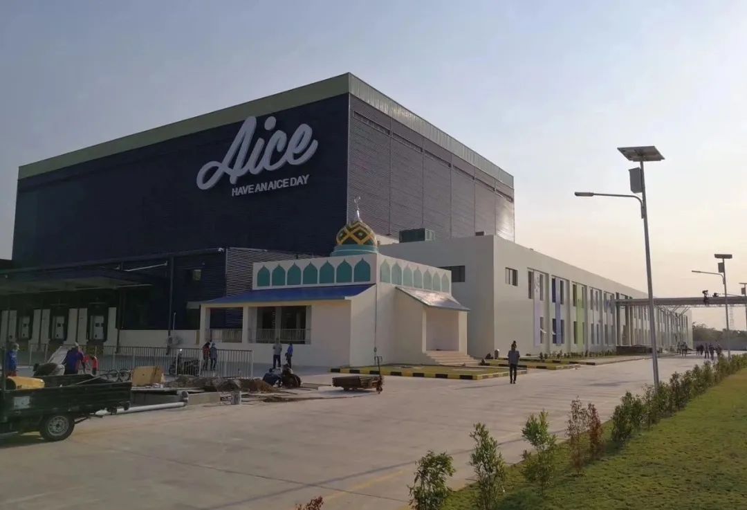 蒙牛上半年营收459亿元,还收购了牛根生的艾雪冰激淋!休闲区蓝鸢梦想 - Www.slyday.coM 蒙牛上半年营收459亿元,还收购了牛根生的艾雪冰激淋!休闲区蓝鸢梦想 - Www.slyday.coM