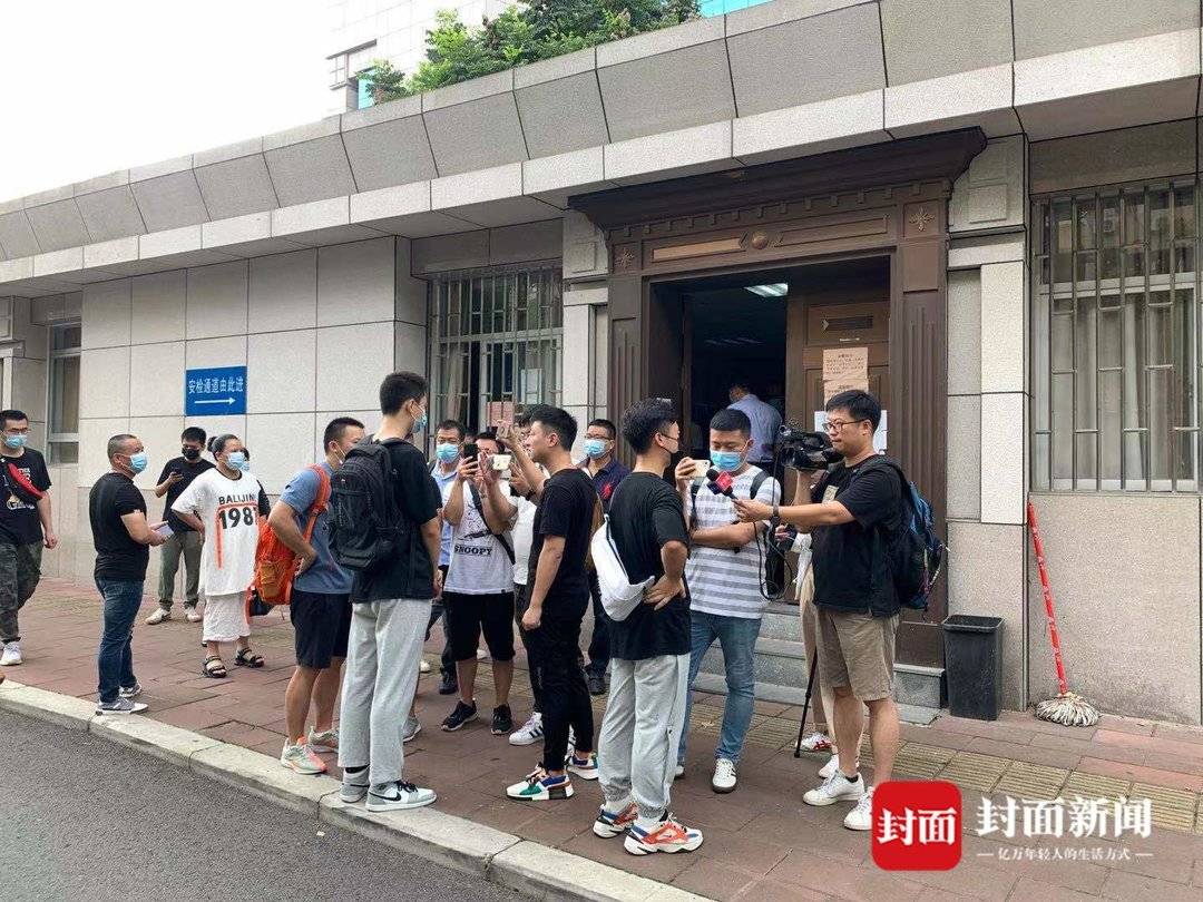 “弑母者”吴谢宇一审被判死刑 辩护律师:和吴见面后再决定是否上诉休闲区蓝鸢梦想 - Www.slyday.coM “弑母者”吴谢宇一审被判死刑 辩护律师:和吴见面后再决定是否上诉休闲区蓝鸢梦想 - Www.slyday.coM