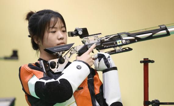 00后奥运双金得主杨倩火了,揭秘她“背后的努力”,难怪能得金牌休闲区蓝鸢梦想 - Www.slyday.coM 00后奥运双金得主杨倩火了,揭秘她“背后的努力”,难怪能得金牌休闲区蓝鸢梦想 - Www.slyday.coM