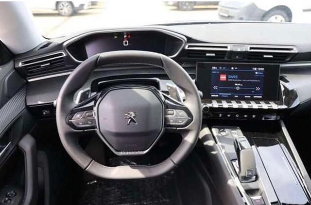 2022款标致508谍照,东风标致换全新LOGO 搭1.8t 8at,外观微调更有型,2022款标致508l抢先看,明日上市