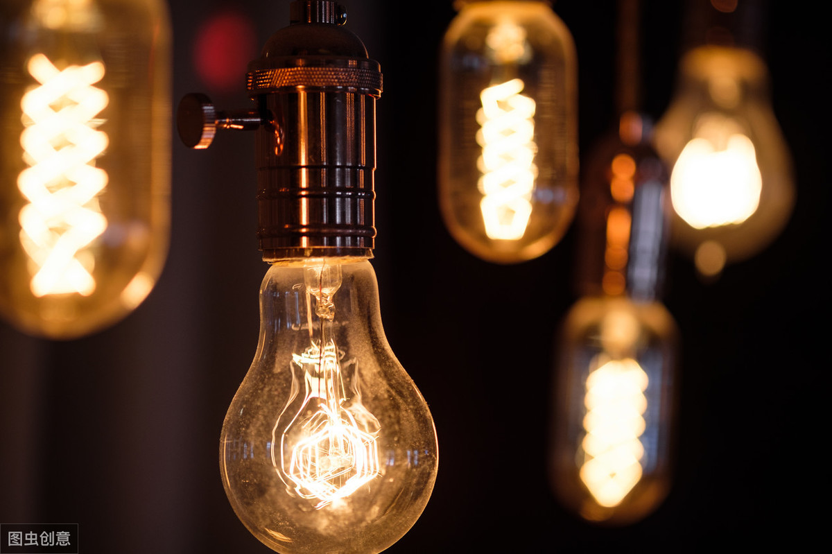 总在夜里绽放的花有哪些？...