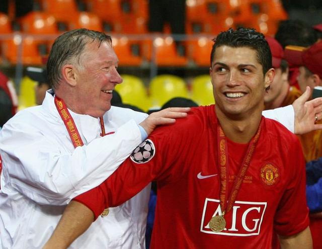 “儿子,该回家了”,弗格森一通电话,C罗2年合同重回曼联休闲区蓝鸢梦想 - Www.slyday.coM “儿子,该回家了”,弗格森一通电话,C罗2年合同重回曼联休闲区蓝鸢梦想 - Www.slyday.coM